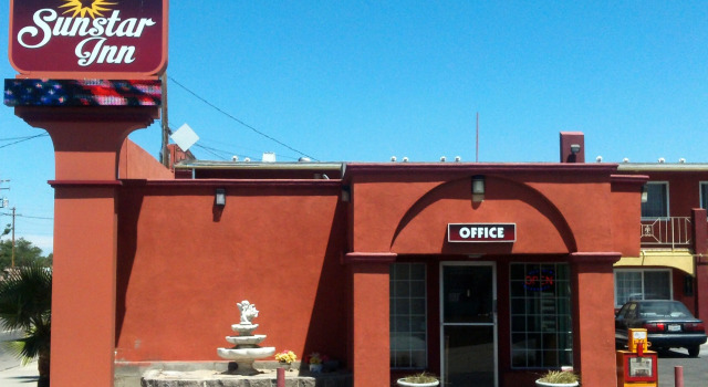 Sun Star Inn Los Banos, Забронировать Отель Отели Лос-Банос 3 звезды, рядом с Memorial Hospital Los Banos, 3*
