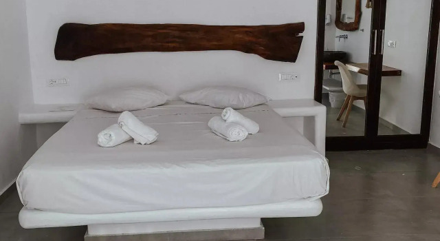 Двухместный полулюкс с бассейном с видом на море Eternal Suites