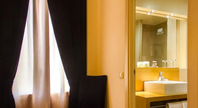 Двухместный номер Executive с видом на море GDM Megaron, Historical Monument Hotel