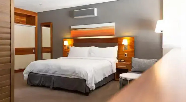Двухместный люкс с кухней Presidential DoubleTree by Hilton Cape Town Upper Eastside