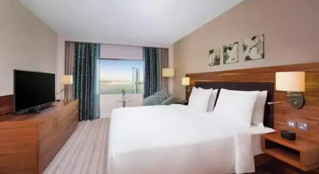 Люкс с 2 комнатами Hilton Garden Inn Ras Al Khaimah