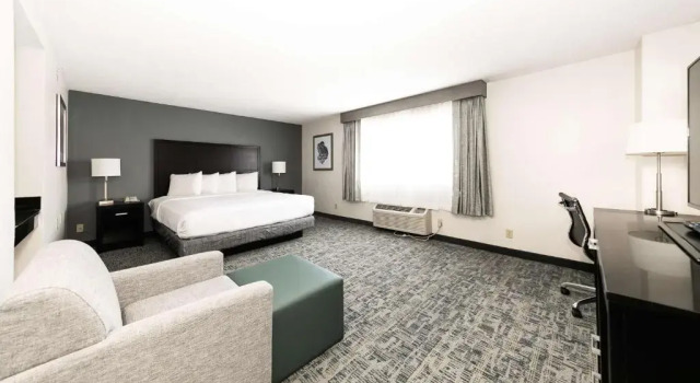 Двухместный номер Accessible Best Western Inn & Suites San Diego Zoo -SeaWorld Area