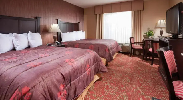 Семейный люкс Castle Inn and Suites Anaheim
