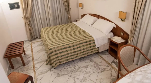 Двухместный номер Basic Отель Grand Hotel Duomo