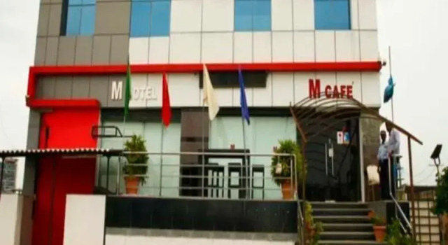 Hotel M Gachibowli by OYO Rooms, Rezerwuj Hotel Gachibowli 