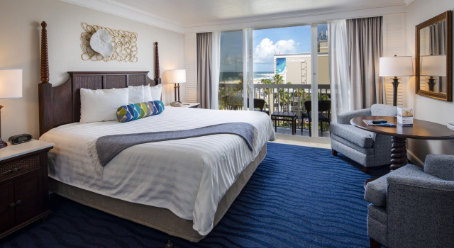 Двухместный номер с балконом и с тропическим видом Island Grand at TradeWinds