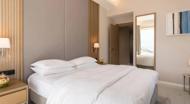 Двухместный люкс Regency с джакузи с видом на море Hyatt Regency Kotor Bay Resort