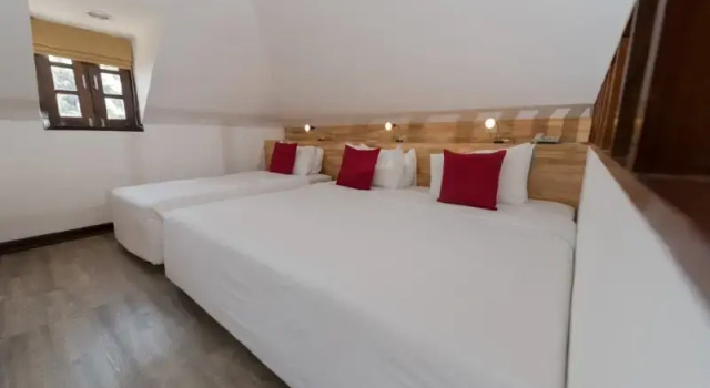 Трёхместный номер Семейный с видом на море Rayong Resort Hotel