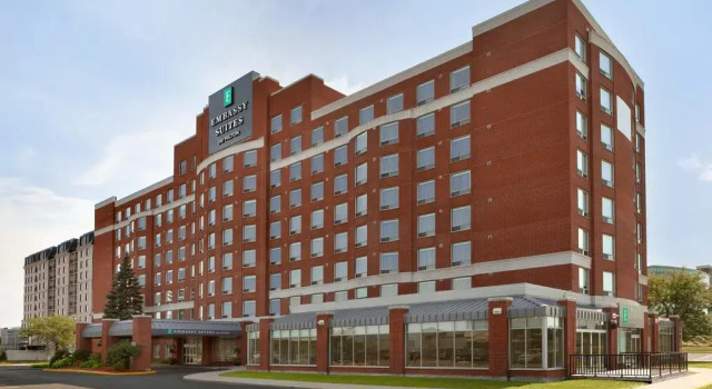 Embassy Suites by Hilton Montreal Airport, Foglalás Szálloda Pointe Claire Québec