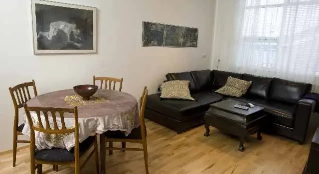 Kallis Apartments