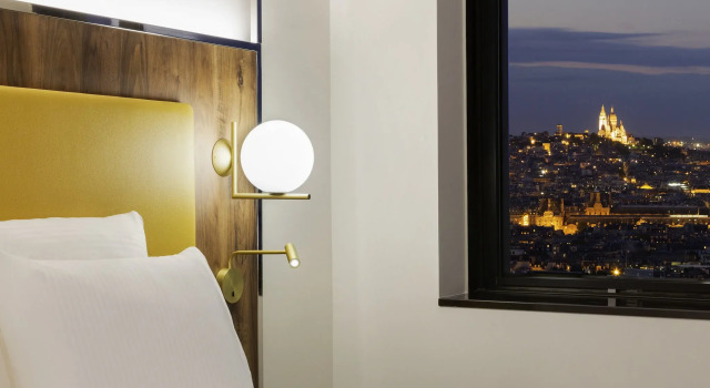 Двухместный номер с видом на Париж Deluxe Pullman Paris Montparnasse