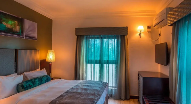 Полулюкс c 1 комнатой с балконом Protea Hotel by Marriott Lagos Kuramo Waters