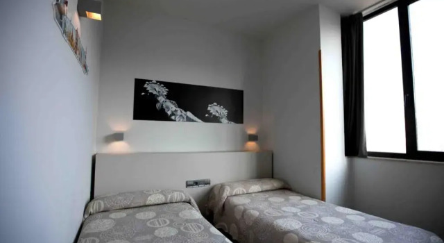 Четырёхместный номер Hotel Ciutat De Sant Adria
