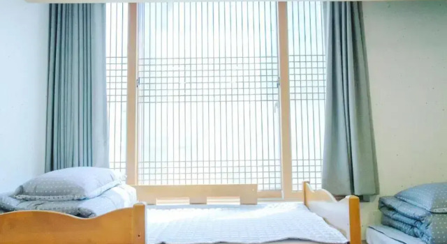 Twin room B Guesthouse