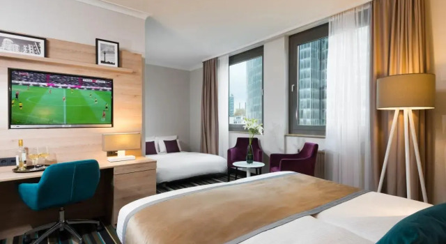 Трёхместный номер Deluxe Leonardo Royal Hotel Düsseldorf Königsallee