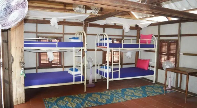 Семейное бунгало Palm Beach Bungalow Resort