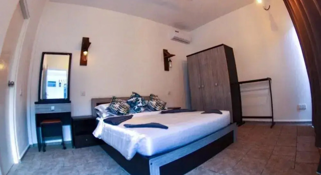 Kite And Dive Village Fenfushi Hotel, Buchen Sie Hotel Fenfushi Ari-Atoll
