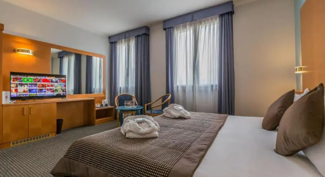 Двухместный полулюкс UNA HOTELS Occhiobello