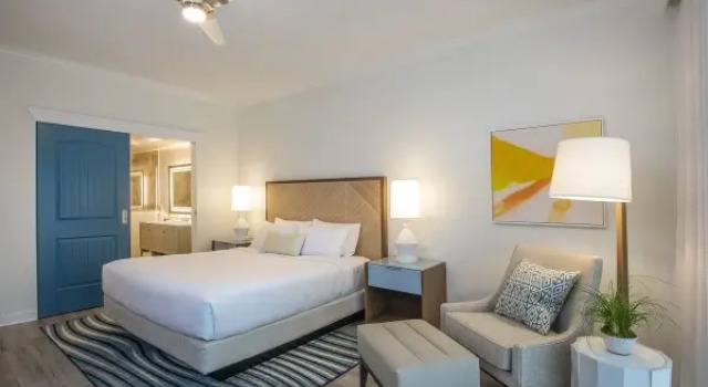 Двухместный номер для гостей с ограниченными возможностями Hawks Cay Resort