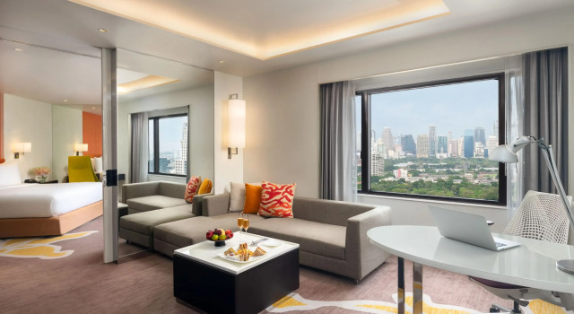 Двухместный полулюкс Отель Crowne Plaza Bangkok Lumpini Park by IHG