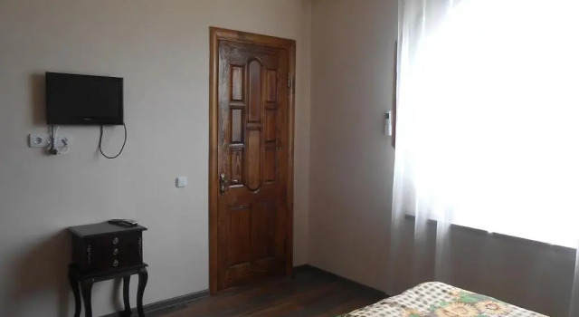Evkalipt Guest House, Buchen Sie Pension Otschamtschire Abchasija