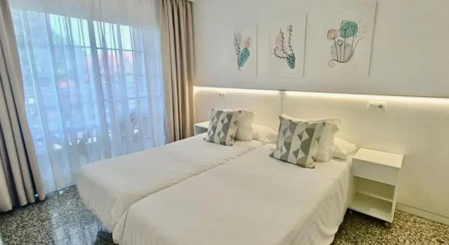 Apartamentos Sol Mar, Book Apartment Hotels in Tenerife with Parking, Parking