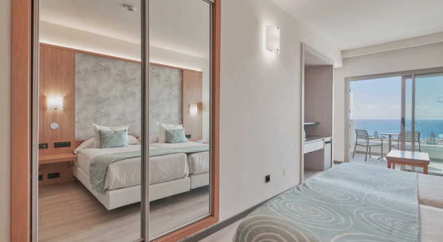 Трёхместный номер Отель Gloria Palace San Agustin Thalasso