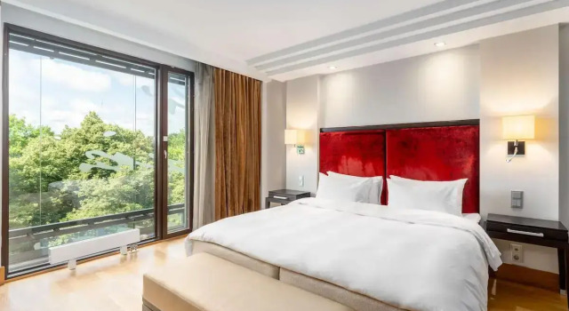 Двухместный номер Premium с видом на парк Radisson Blu Elizabete Hotel, Riga