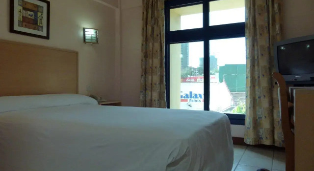 Arusha Crown