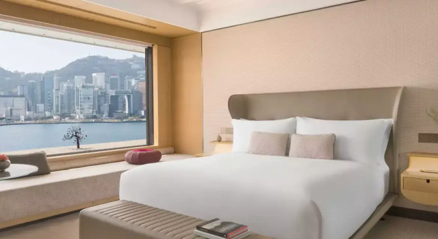 Двухместный номер with Moongate Bath Classic с видом на гавань Regent Hong Kong