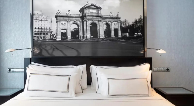 Двухместный люкс The Level Meliá Madrid Princesa