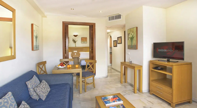 Студия апартаменты Sunset Beach Club Hotel Apartments