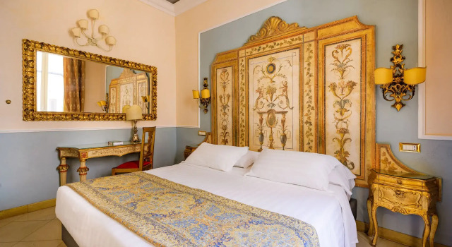Трёхместный номер Classic Romanico Palace Luxury Hotel & SPA