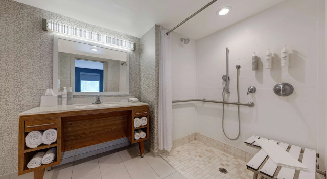 Люкс Mobility/Hearing Accessible Home2 Suites by Hilton Orlando International Drive South