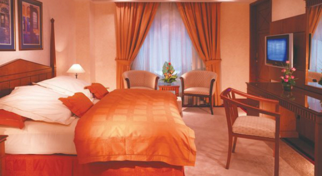 Люкс Royal (Gate B14/B22) Dubai International Hotel