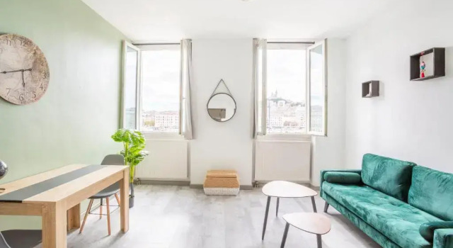 Кровать в общем номере Hostel Ambassade Bretonne Vieux-Port