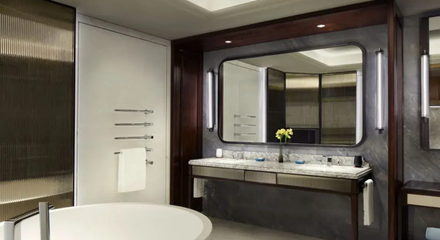 Двухместный люкс JohnJacobAstor с видом на океан The St. Regis Qingdao