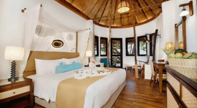 Двухместное бунгало Beach Deluxe Makunudu Island- An Intimate Hideaway