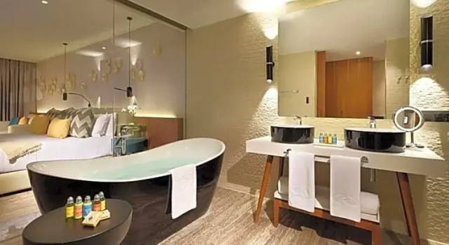 Четырёхместный полулюкс Pool Access Grand Palladium Select Costa Mujeres - All Inclusive