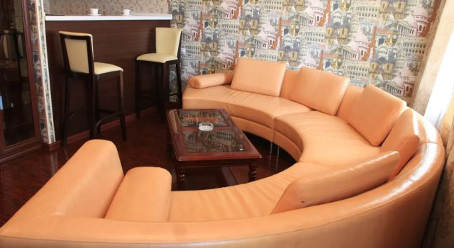 Layner, Prenota Hotel Hotel e alloggi a Jakutsk, Hotel