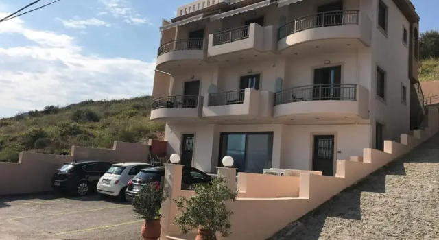 Aenaon Rooms, Book Hotel Hotels in Nafplio with Parking, Parking