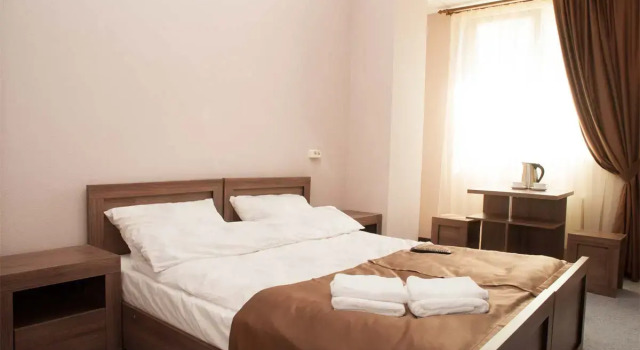 SMART HOTEL - chastnaya gostinitsa, Prenota Hotel Kharkov Charkiv