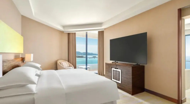 Двухместный люкс Club Lounge Access Executive c 1 комнатой с видом на океан Sheraton Nha Trang Hotel & Spa
