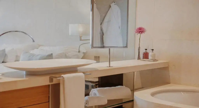 Двухместный полулюкс с видом на бассейн Aguas de Ibiza by NCalma Hotels