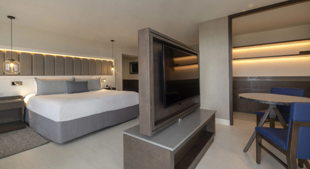 Двухместный полулюкс Luxury Royalton Hideaway Blue Waters