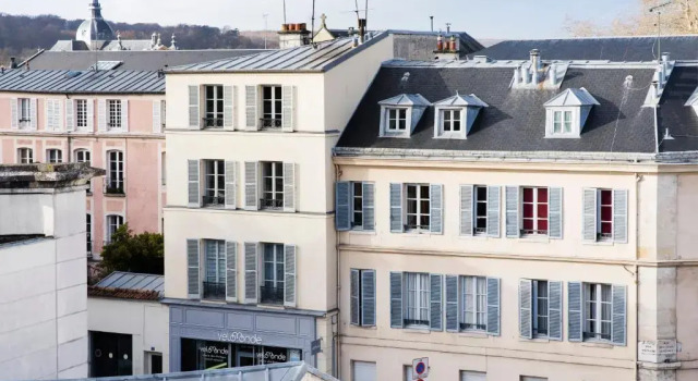 A l'Hotel des Roys