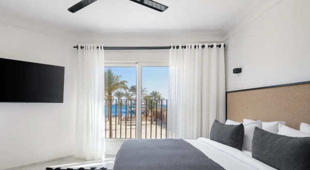 Шале с 2 комнатами с видом на море Курортный Отель Serry Beach Resort
