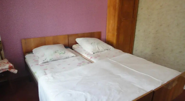 Guest House Lakoba 32