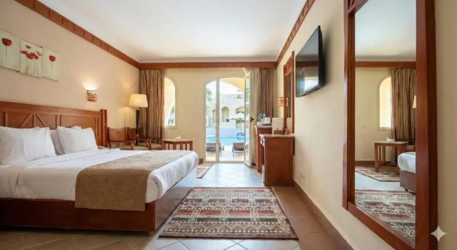 Двухместный номер Romance Swim Up Regency Plaza Aqua Park and Spa Resort