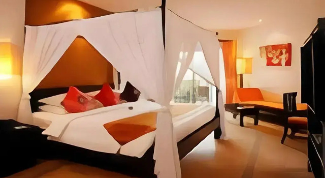 Двухместный номер Superior с видом на бассейн Horizon Karon Beach Resort & Spa
